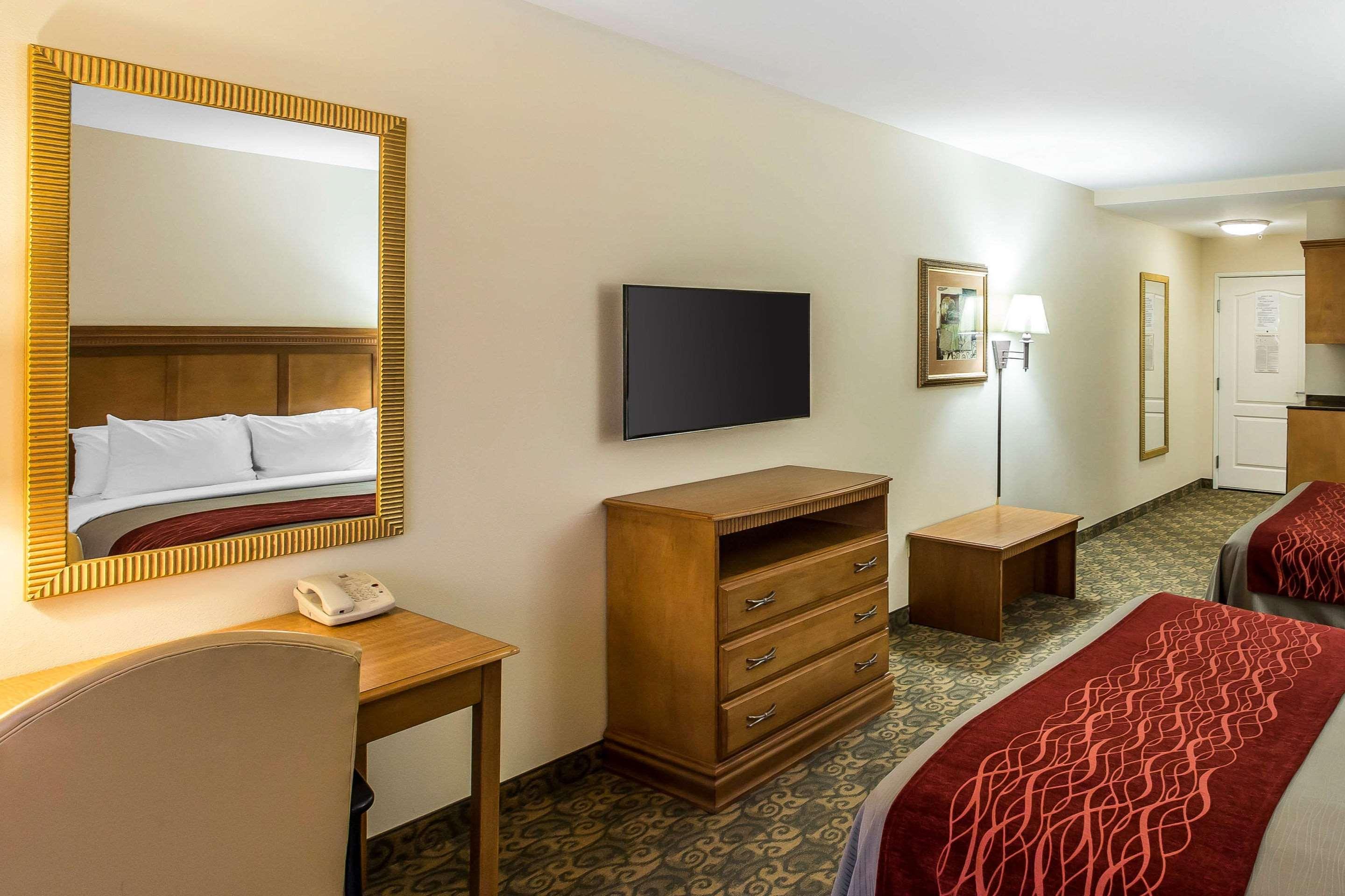 Comfort Inn & Suites Tifton Bagian luar foto