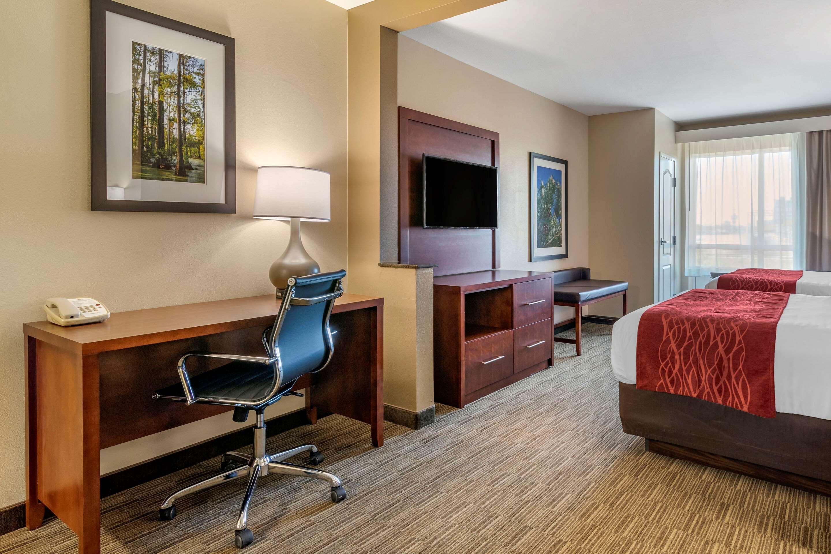 Comfort Inn & Suites Tifton Bagian luar foto