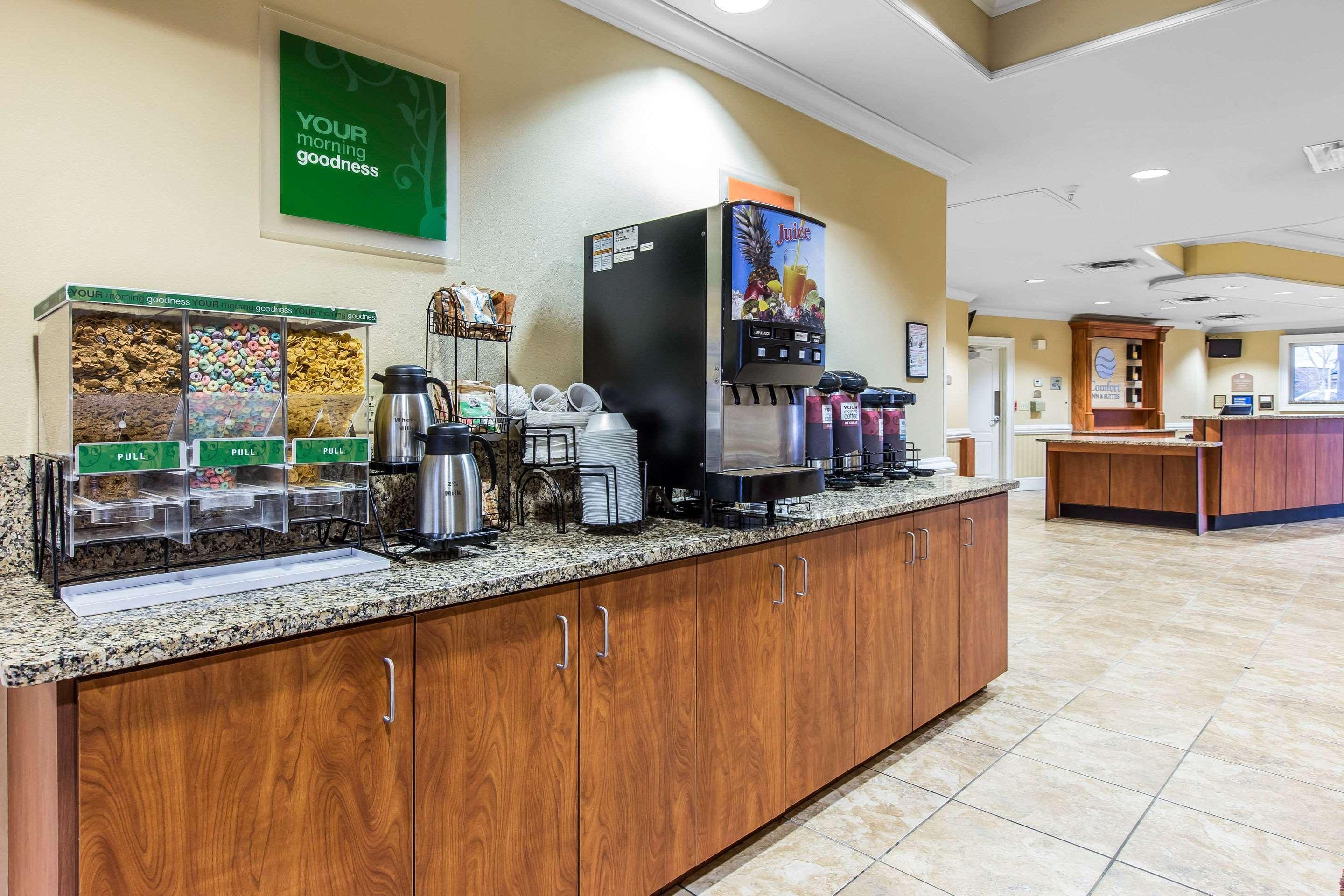 Comfort Inn & Suites Tifton Bagian luar foto