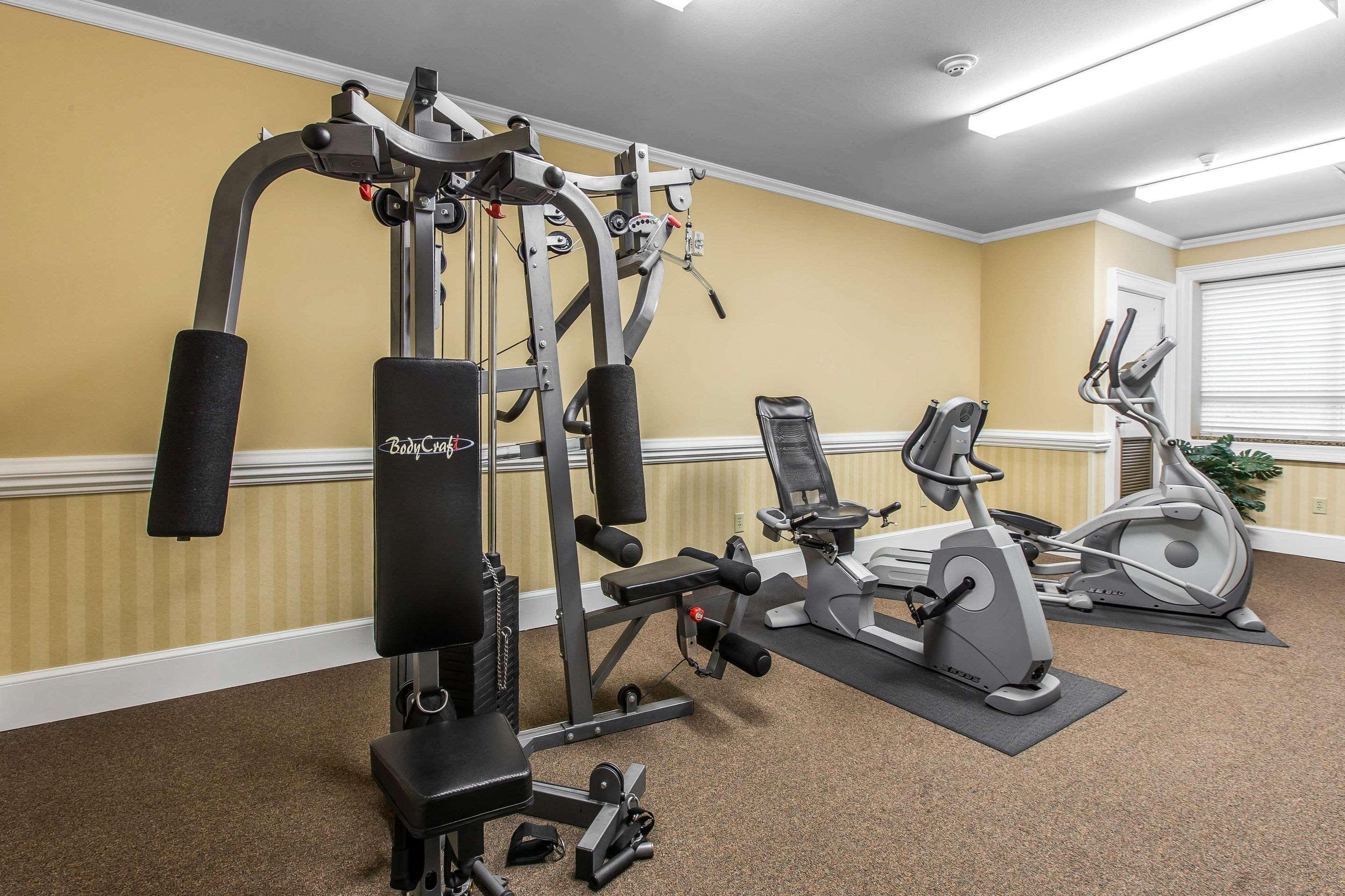Comfort Inn & Suites Tifton Bagian luar foto