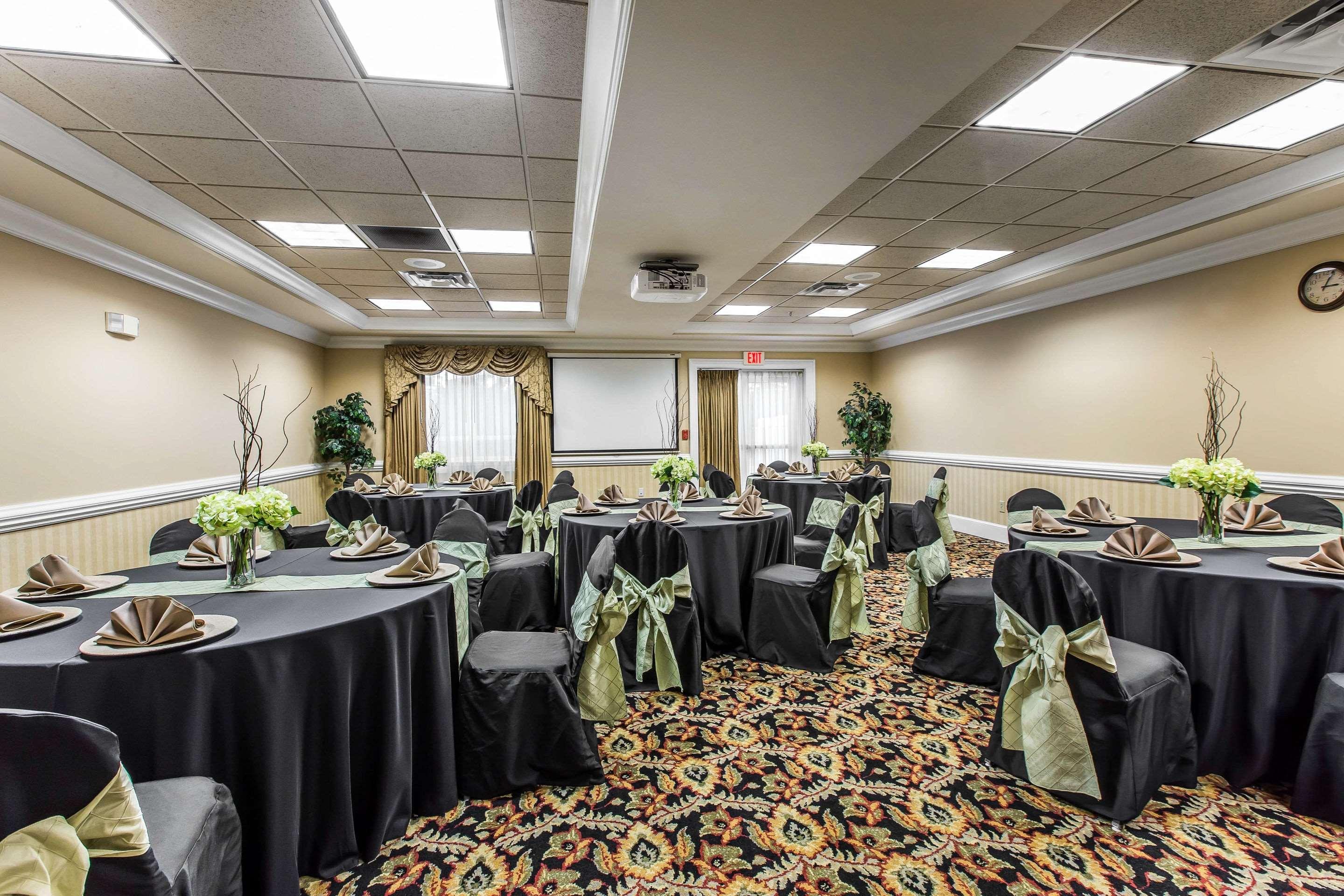 Comfort Inn & Suites Tifton Bagian luar foto