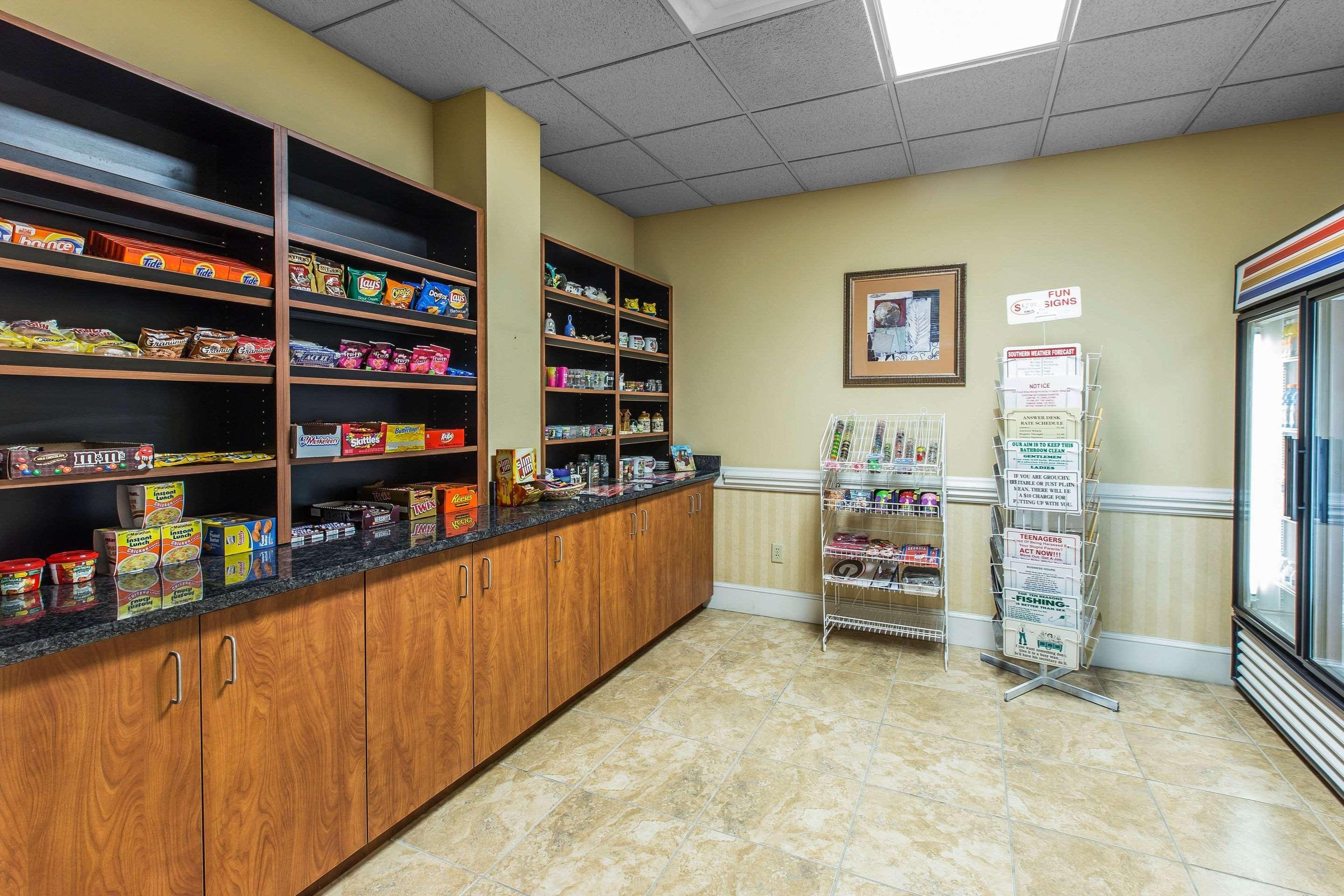 Comfort Inn & Suites Tifton Bagian luar foto
