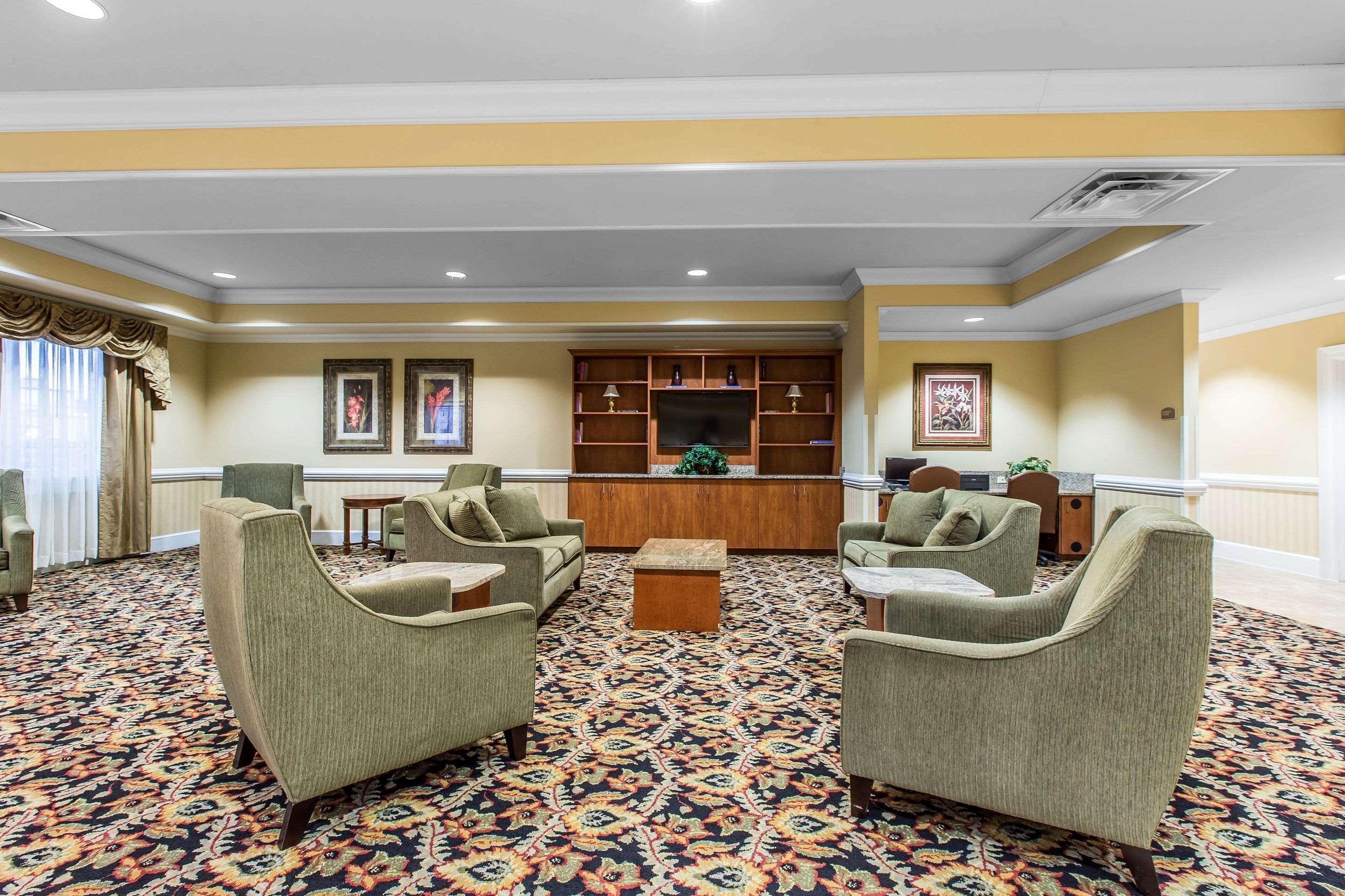 Comfort Inn & Suites Tifton Bagian luar foto